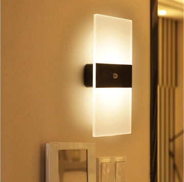 Touch Sensitive Bedside Lamp
